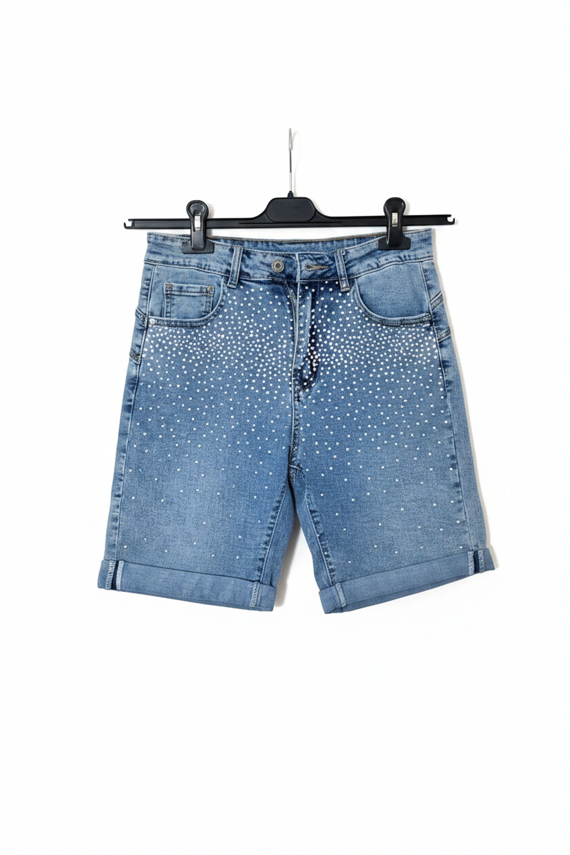 Shorts in jeans