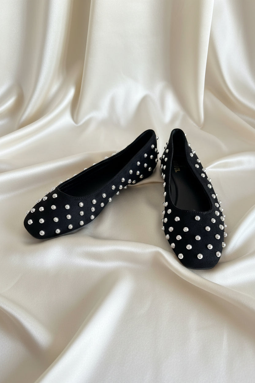 Ballerine nere con borchie argento - vista laterale