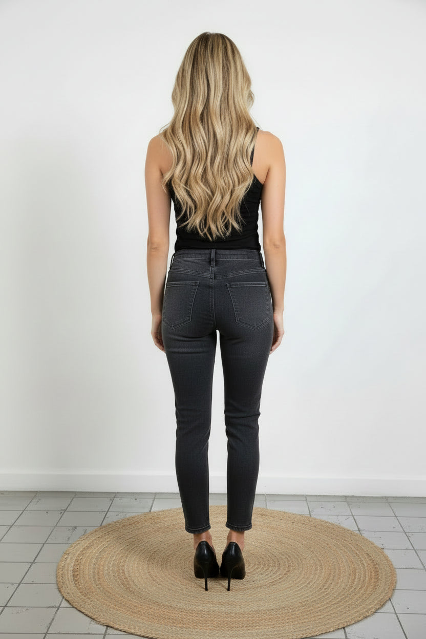 Jeans carrot fit grigio - vista posteriore con etichetta taglia 46