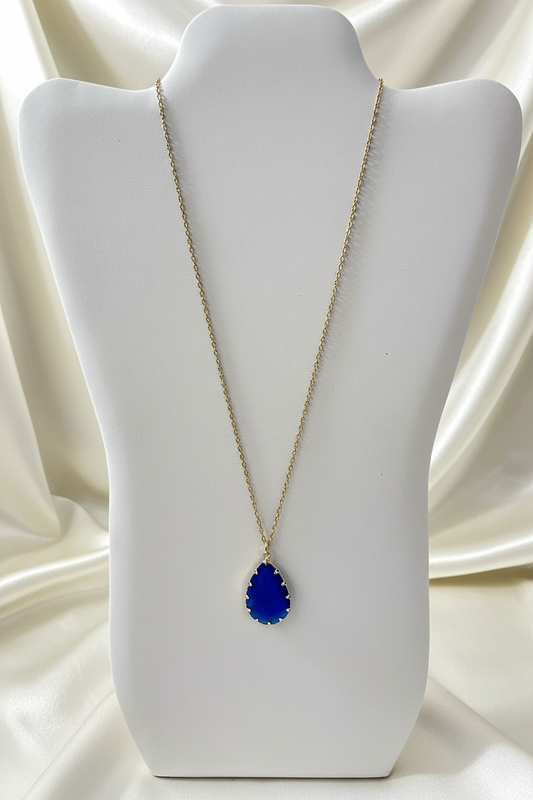 Collana lunga con ciondolo goccia blu elettrico
