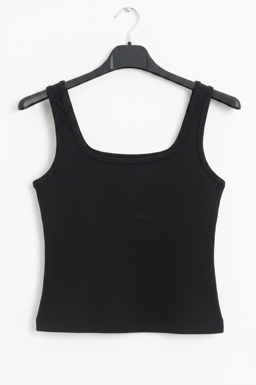Top canotta costina aderente nero con scollo rotondo