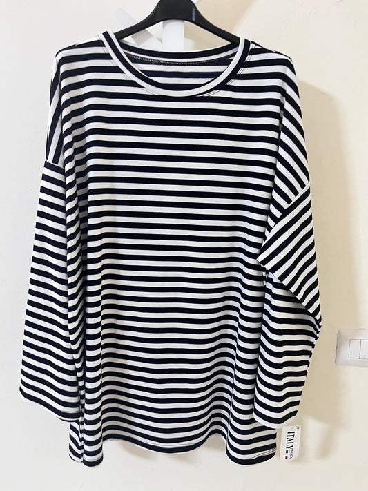 T-shirt oversize a righe verde militare e beige con maniche lunghe