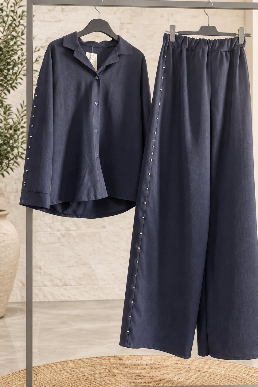 Completo "Ariel"due pezzi camicia e pantalone con borchie taglia unica 40/44