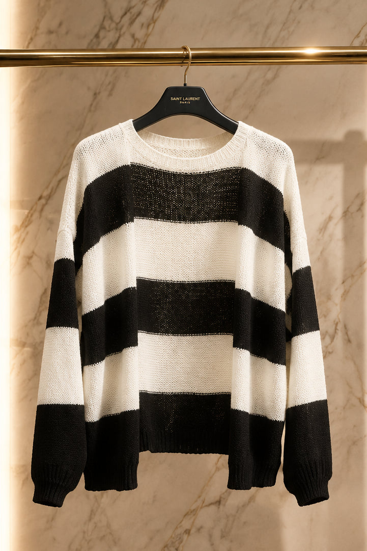 Maglia a maniche lunghe con righe orizzontali larghe bianche e nere