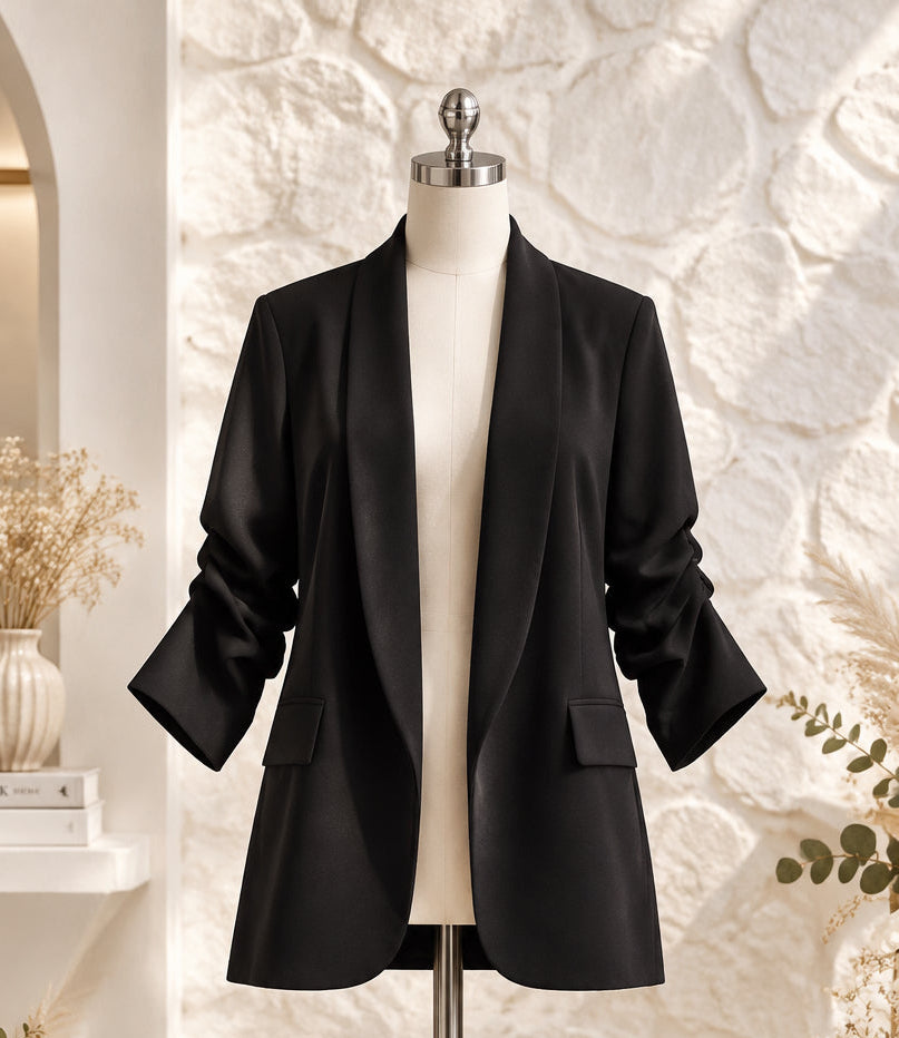 Blazer nero aperto con revers lunghi e maniche arricciate