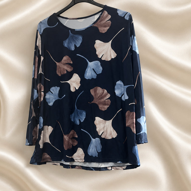 Blusa scura con stampa di foglie azzurre e beige