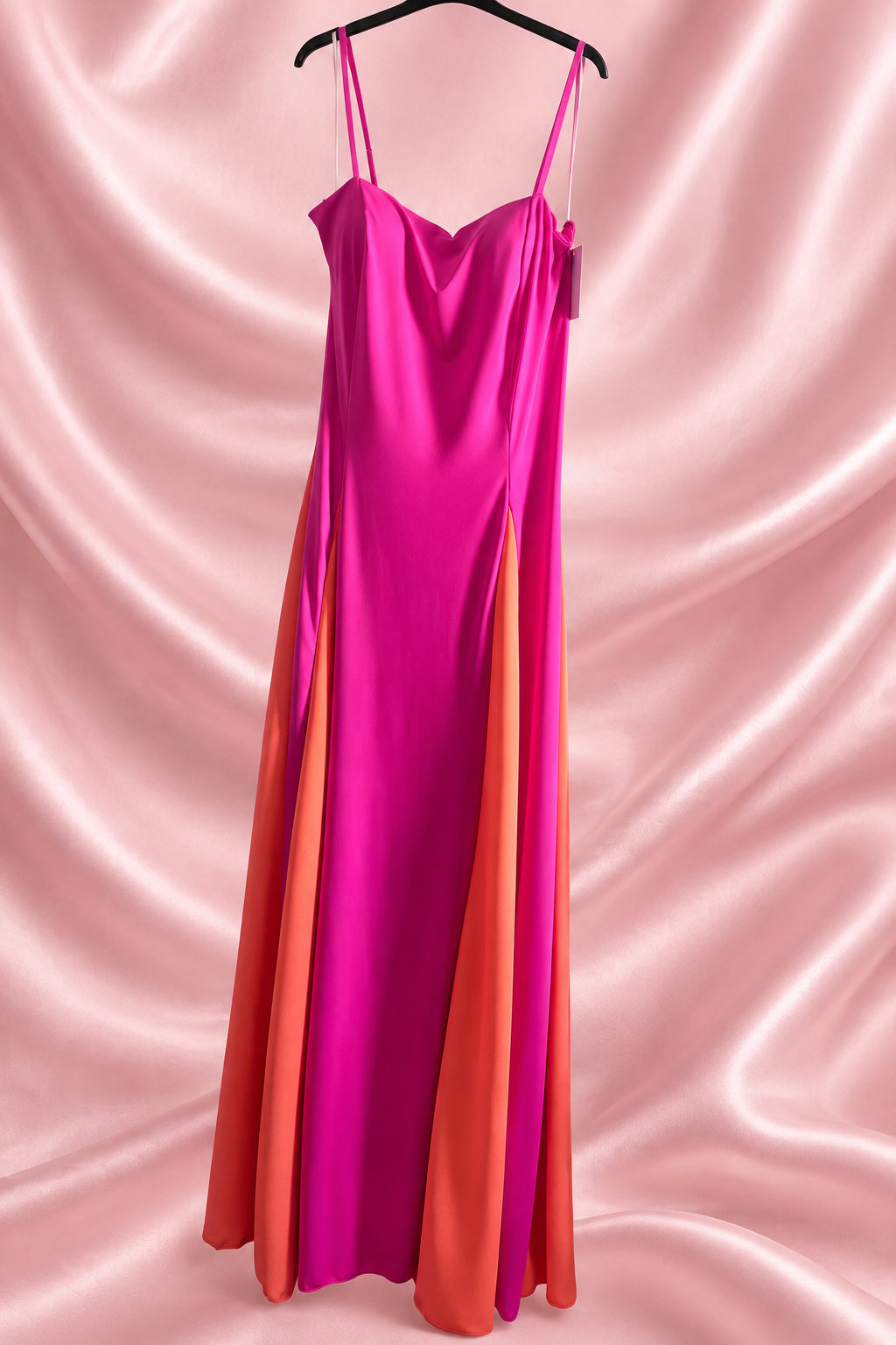 Abito lungo fucsia e arancione con spalline sottili