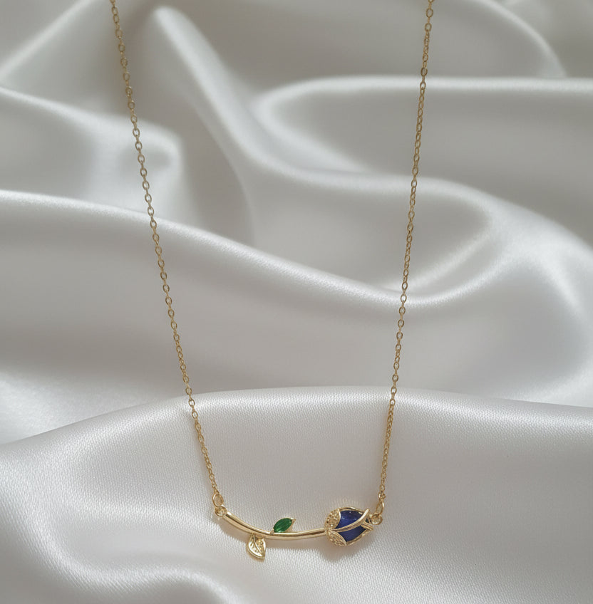Collana "Tulipano" con ramoscello dorato