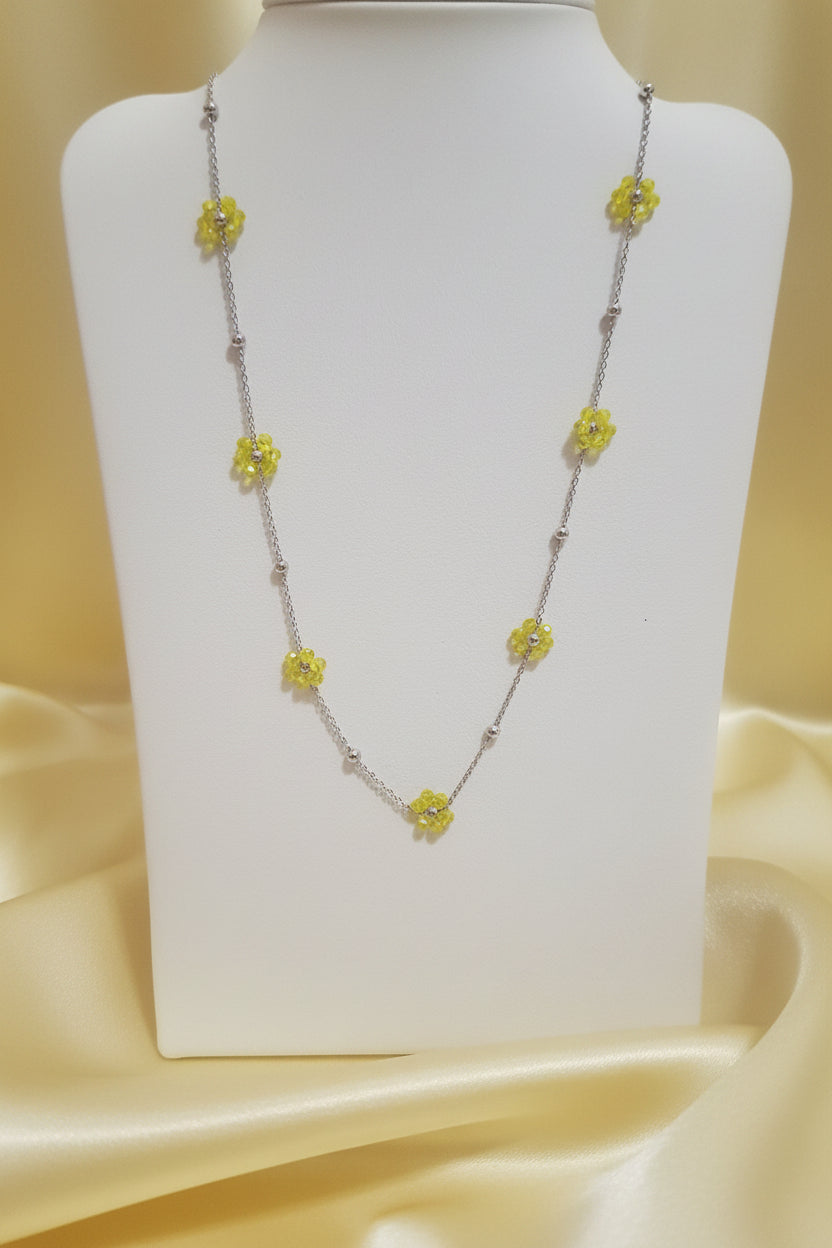 Collana "Primavera"con fiorellini (varie colorazioni)